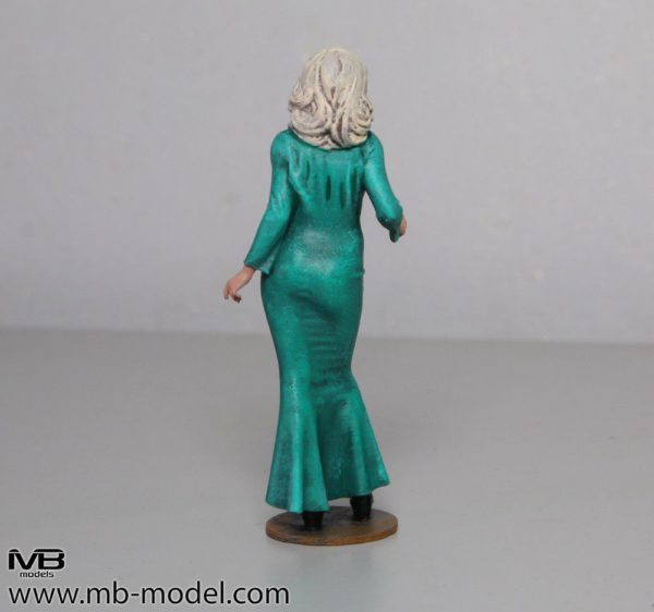 Woman Resin Figure (Z387)