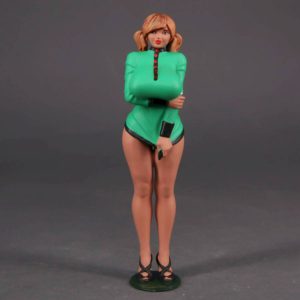 Painted Resin Figure of Woman (A1107 Z977)