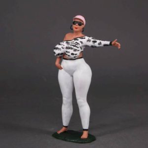 Painted Resin Figure of Woman (A11118 Z306)