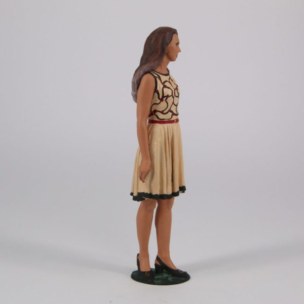 Painted Resin Figure of Woman (A11223 Z859)