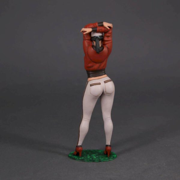 Painted Resin Figure of Woman (A1178 Z285)