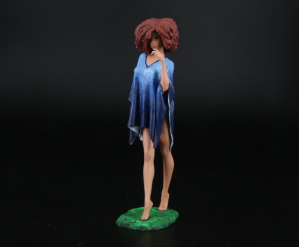 Painted Resin Figure of Woman (A8046 Z95)