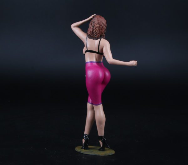 Painted Resin Figure of Woman (A8175 D75A)