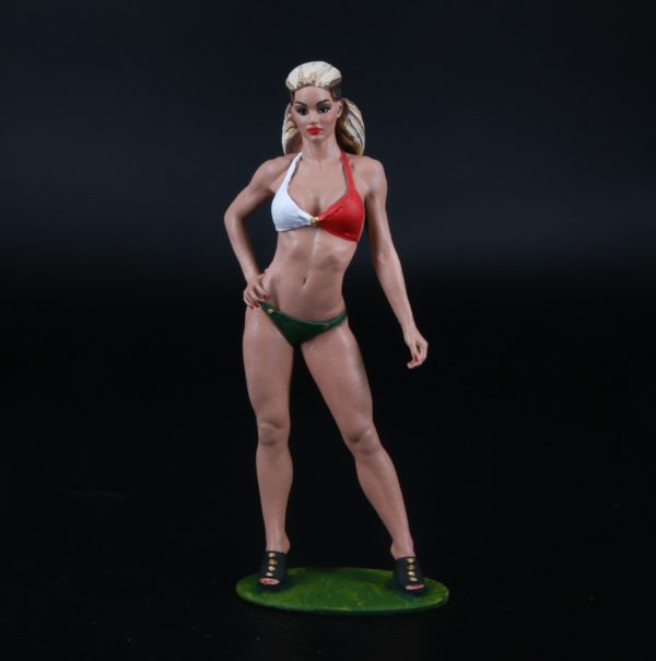Painted Resin Figure of Woman (A8202 Z850)