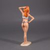 Painted Resin Figure of Woman (A8362 Z158)