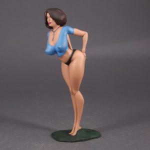 Painted Resin Figure of Woman (A8372 Z154B)