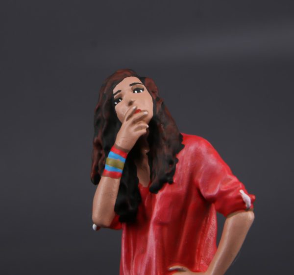 Painted Resin Figure of Woman (A8702 Z616)