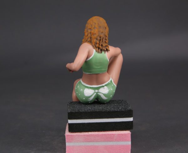 Painted Resin Figure of Woman (A8742 D72)