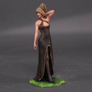 Painted Resin Figure of Woman (A8829 Z86)