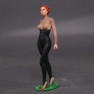Painted Resin Figure of Woman (A8831 Z25)