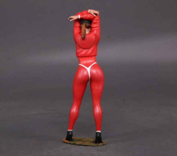 Painted Resin Figure of Woman (A8838 Z285)
