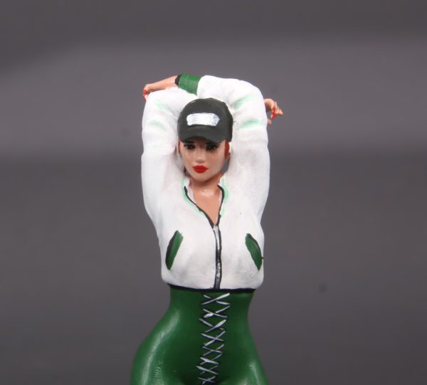 Painted Resin Figure of Woman (A8839 Z285)