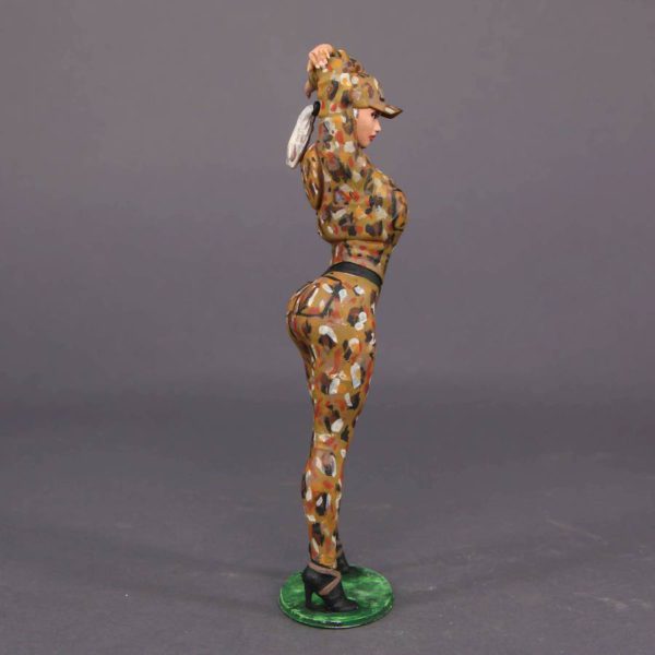 Painted Resin Figure of Woman (A9131 Z285)