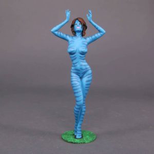 Painted Resin Figure of Woman (A9151 Z603A)