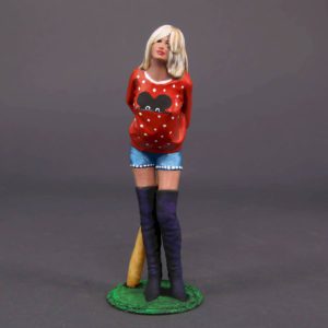 Painted Resin Figure of Woman (A9154 Z69)