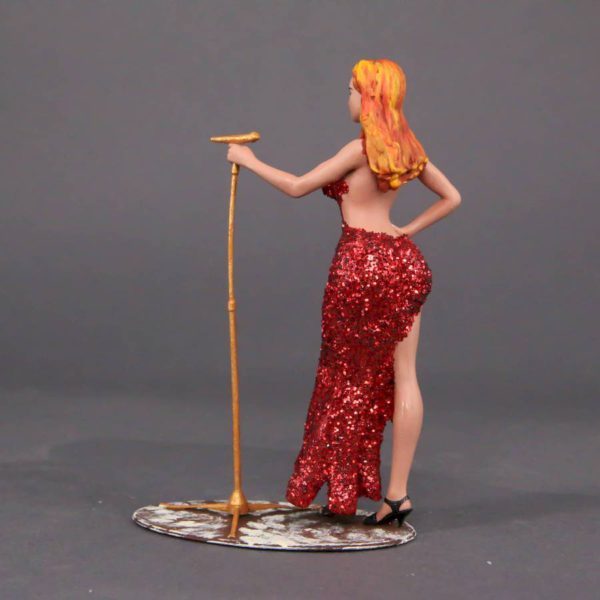 Painted Resin Figure of Woman (A9180 Z637)