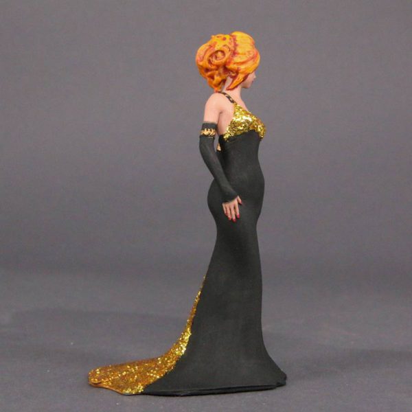 Painted Resin Figure of Woman (A9194 Z82)