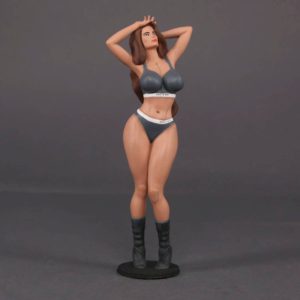 Painted Resin Figure of Woman (A9234 Z24)