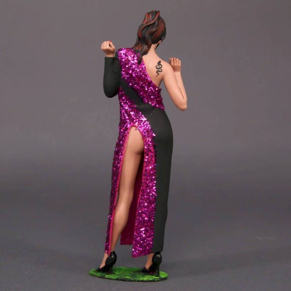 Painted Resin Figure of Woman (A9399 D127)