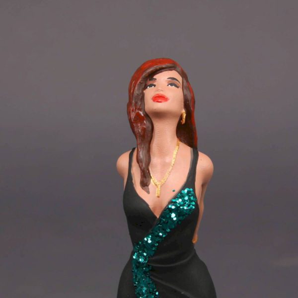 Painted Resin Figure of Woman (A9549 Z691)