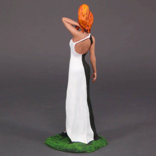Painted Resin Figure of Woman (A9563 Z86)