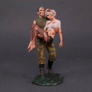 Painted Resin Figure of Man and Wonam (A9642 Z94)
