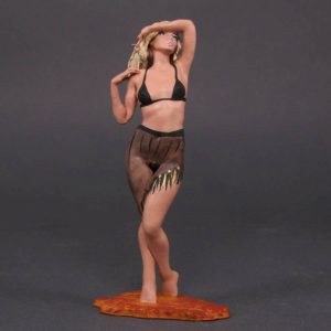 Painted Resin Figure of Woman (A9670 Z18)