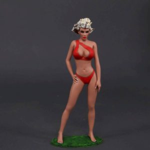 Painted Resin Figure of Woman (A9732 Z33)
