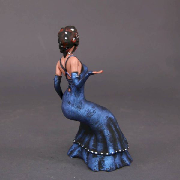 Painted Resin Figure of Woman (A9746 Z565)