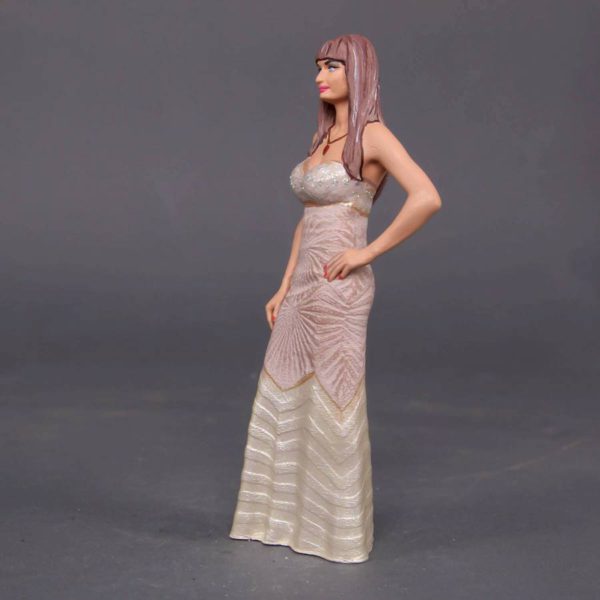 Painted Resin Figure of Woman (A9929 Z812)